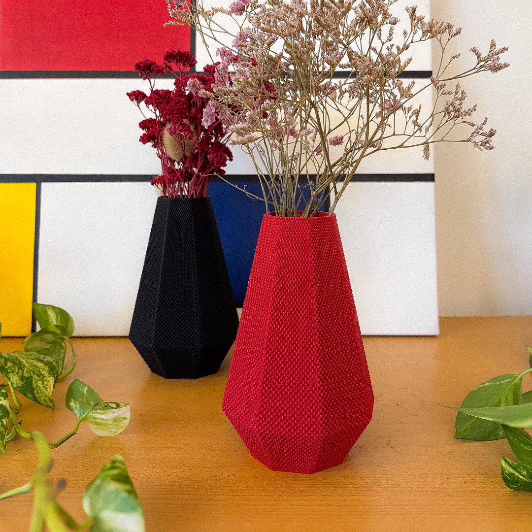 HELENA VASE 5 1080